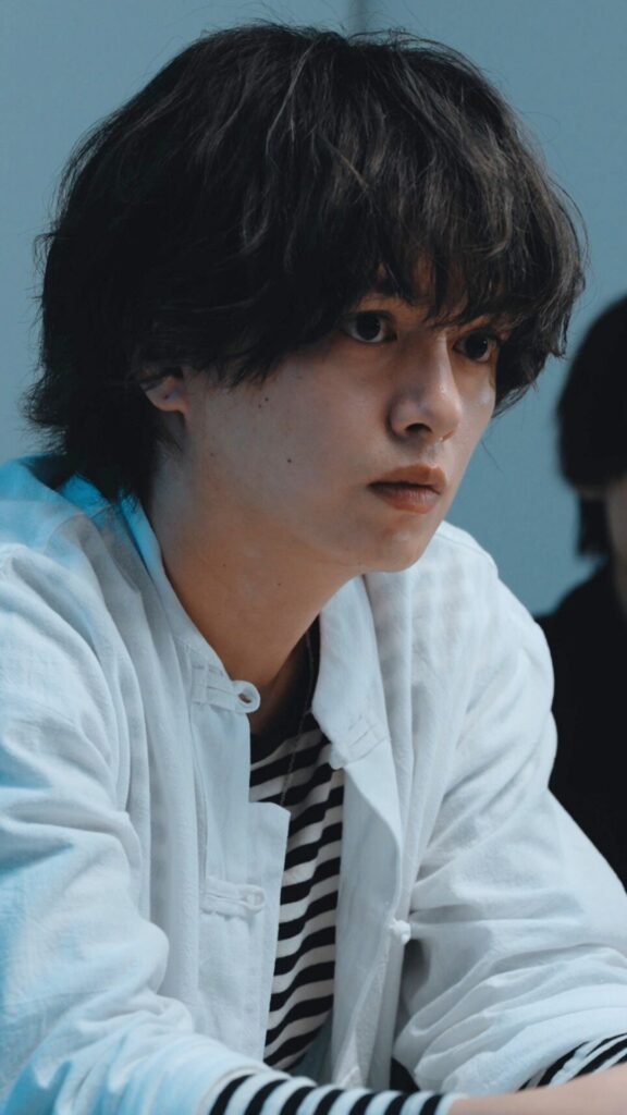 1_三島明渡辺大貴 - 縦型ショートドラマなら GOKKO Inc.|ごっこ倶楽部